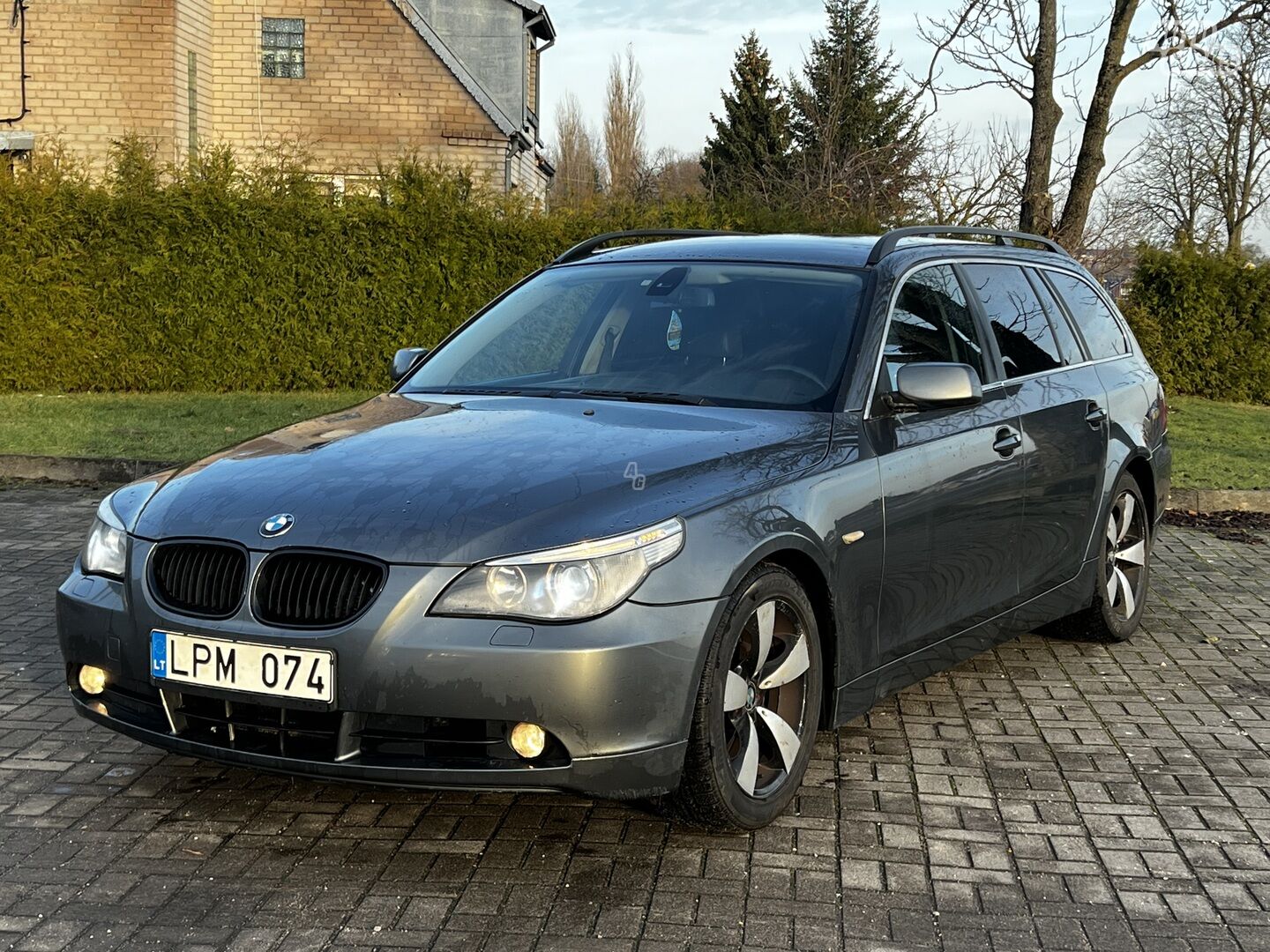 Bmw 525 E61 2005 г