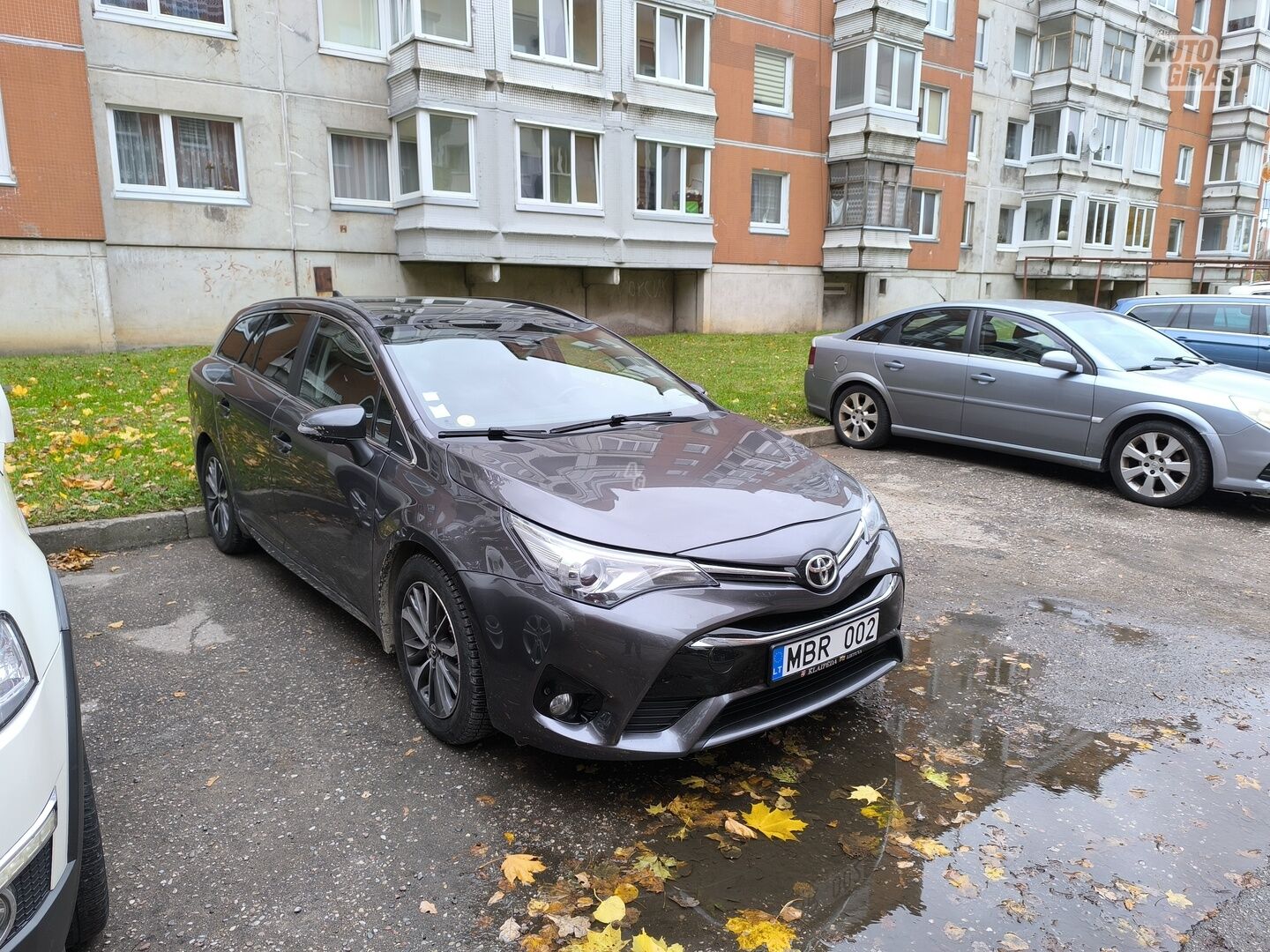 Toyota Avensis 2016 г Универсал