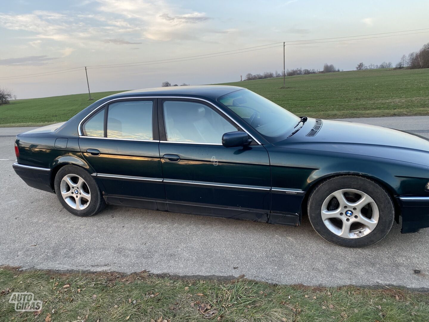 Bmw 728 1996 y Sedan