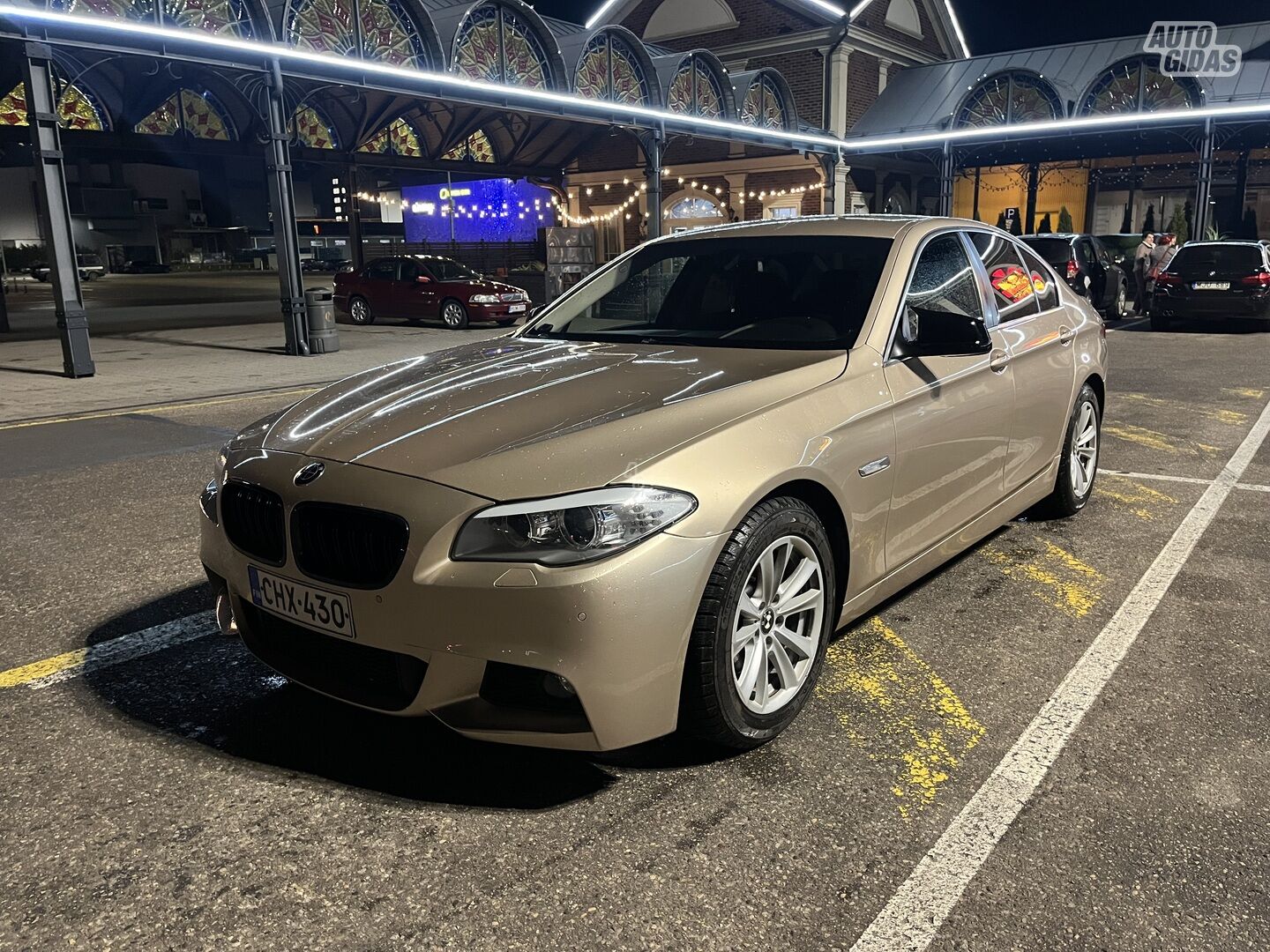 Bmw 520 2010 y Sedan