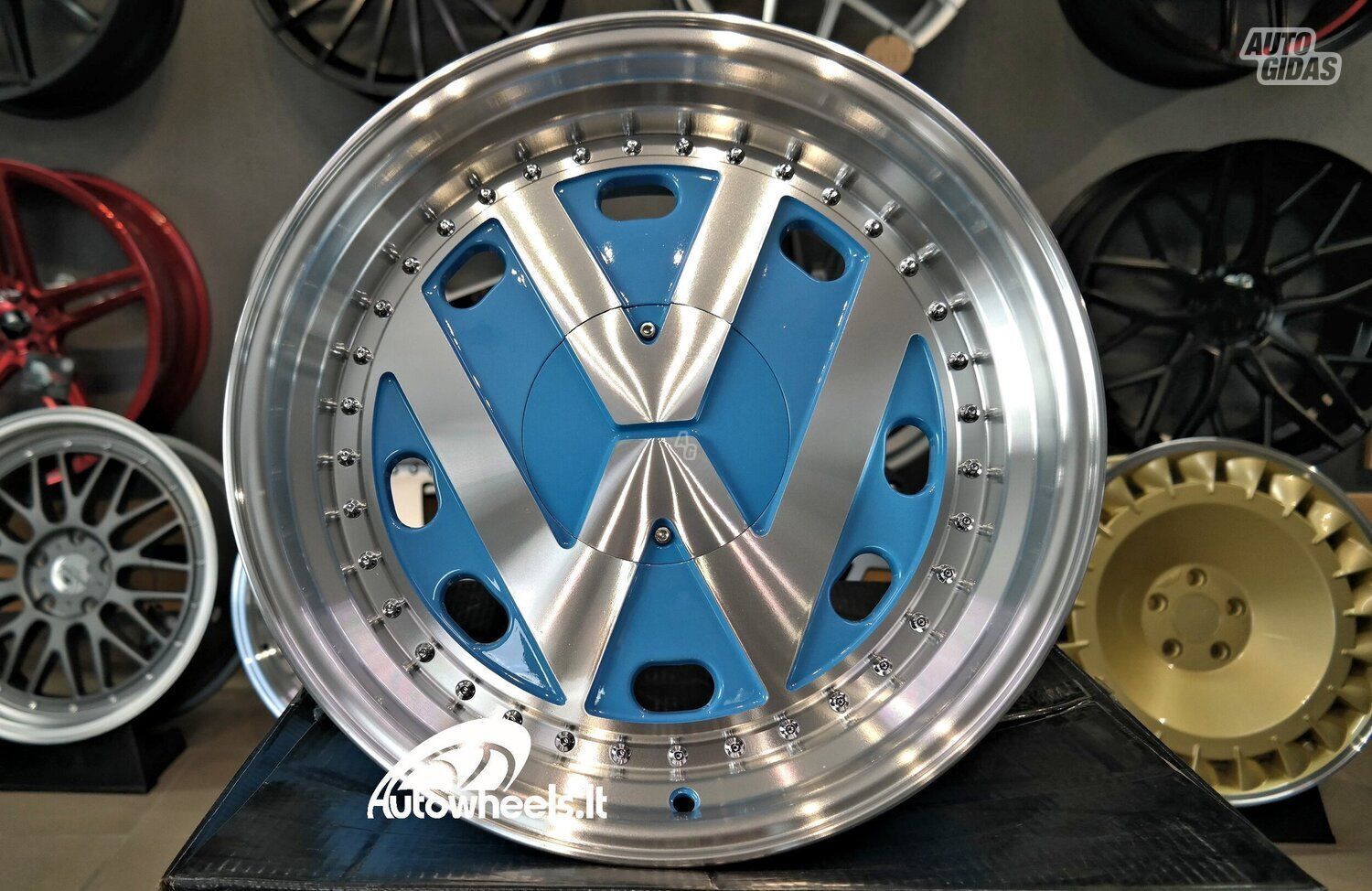 Autowheels VW Classic Style Audi Blue lengvojo lydinio R17 ratlankiai