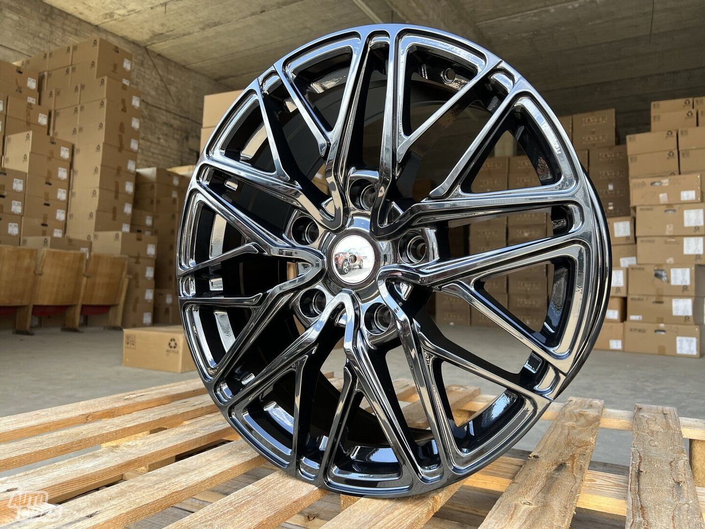 Autowheels Ford Transit,VW Transporter LT lengvojo lydinio R18 ratlankiai