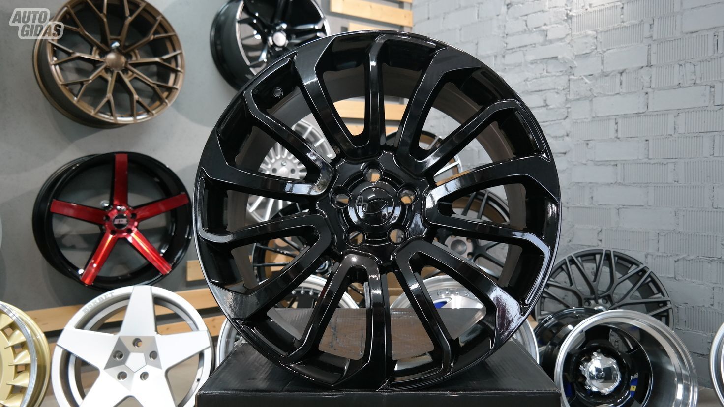 Autowheels Land Rover Turbine Style light alloy R22 rims