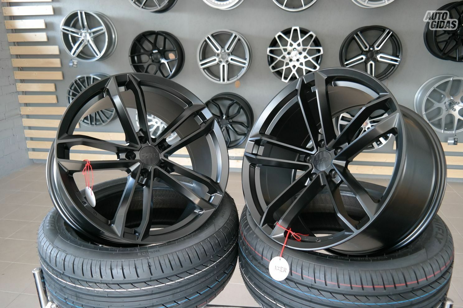 HAXER Wheels Haxer HX023 Opel, Alfa Romeo lengvojo lydinio R19 ratlankiai