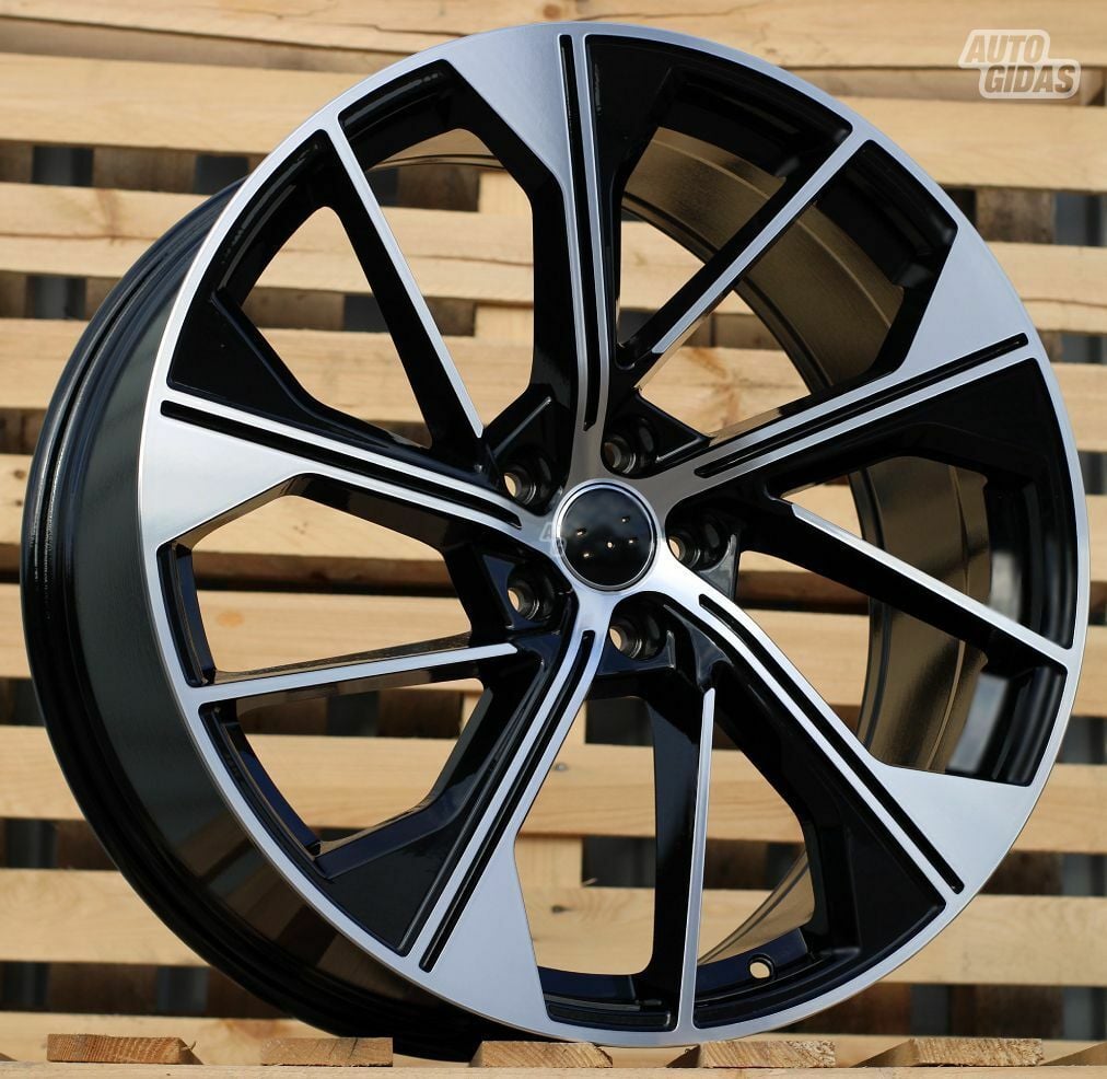 Autowheels Audi A4, A5, A6, A8 lengvojo lydinio R18 ratlankiai