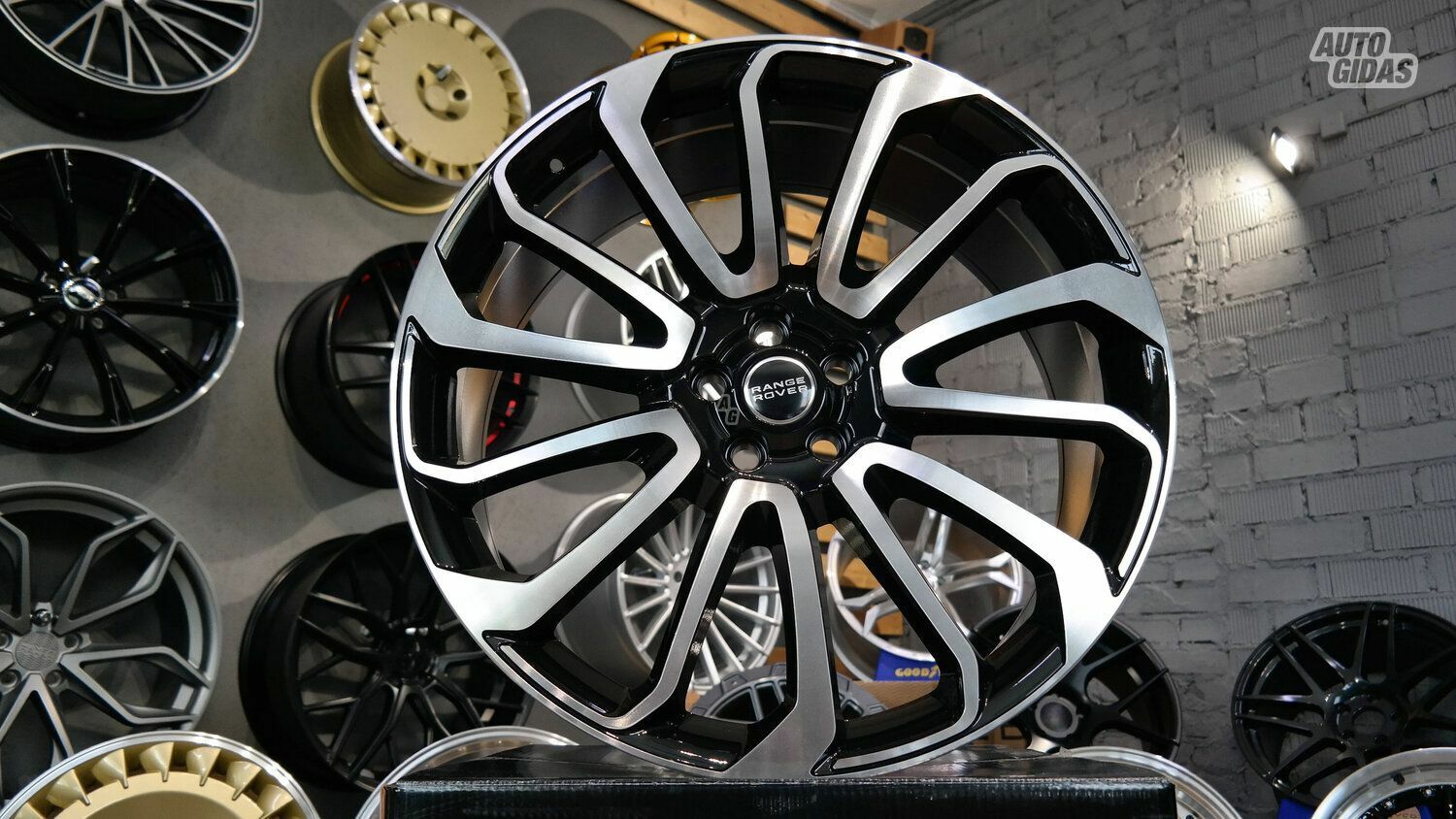 Autowheels Range Rover 7 Split-Spoke Styl литые R22 диски