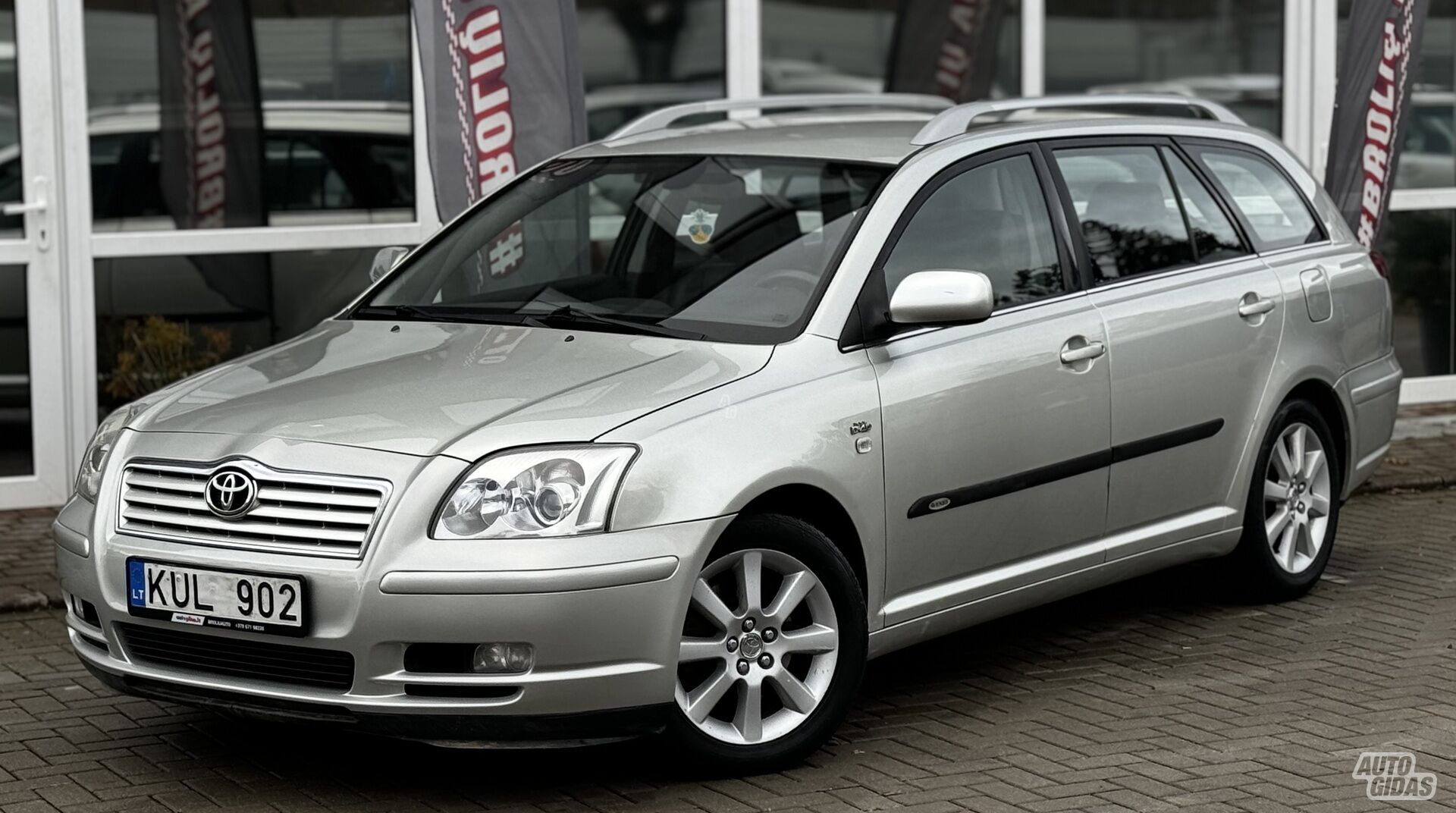 Toyota Avensis D4D 2004 m