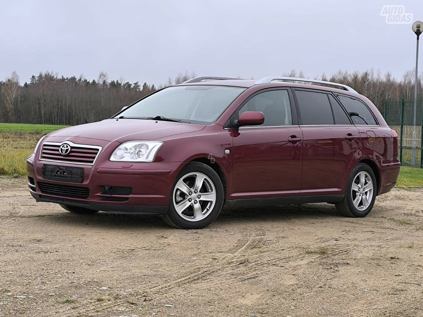 Toyota Avensis II 2004 m