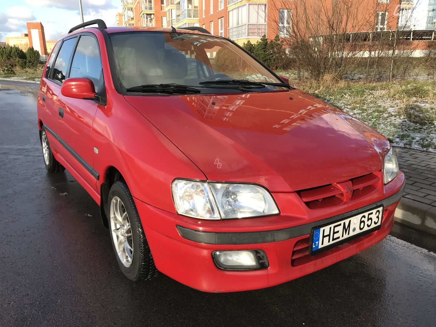 Mitsubishi Space Star 2002 г Минивэн