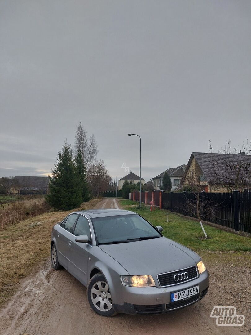 Audi A4 B6 2001 y