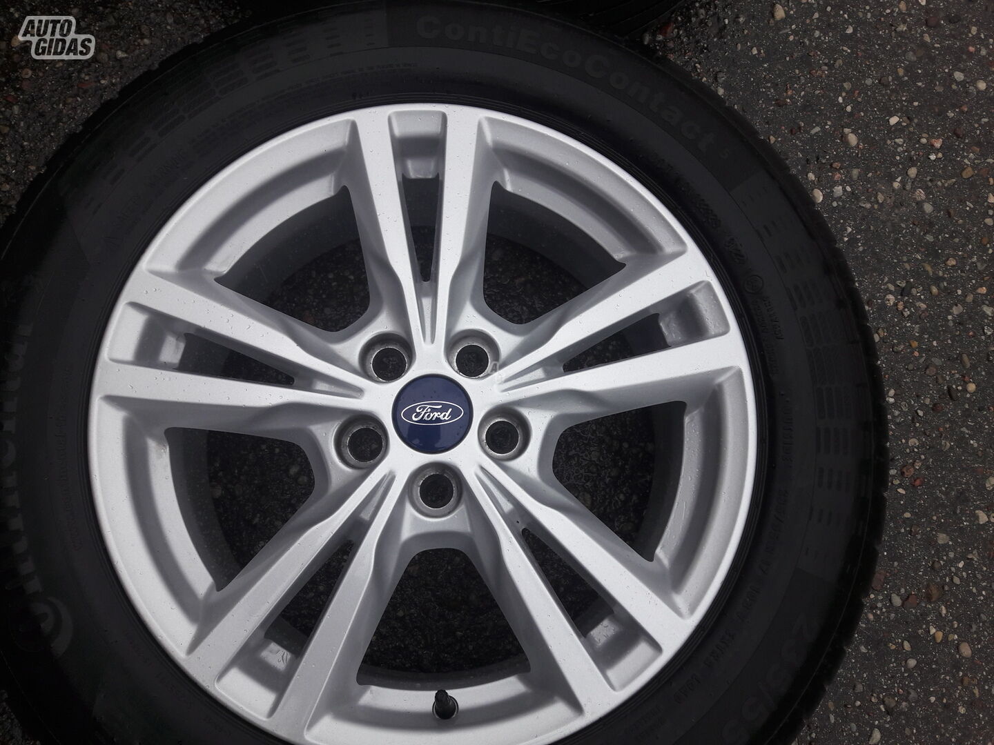 Kuga light alloy R17 rims