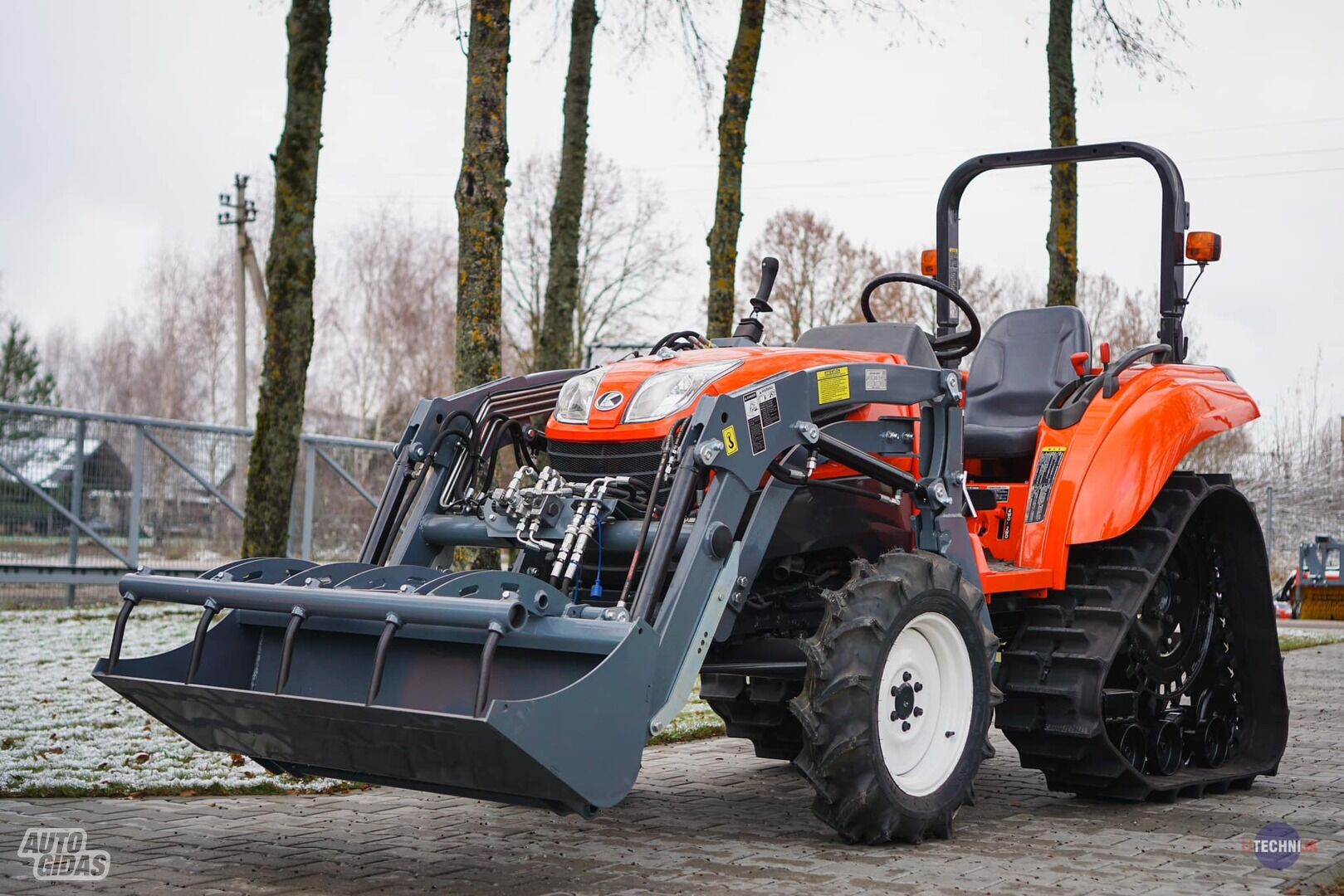 Kubota T-265 2001 m Traktorius