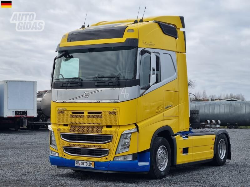 Volvo FH460 GLOBETROTTER 2018 y Semi-trailer truck