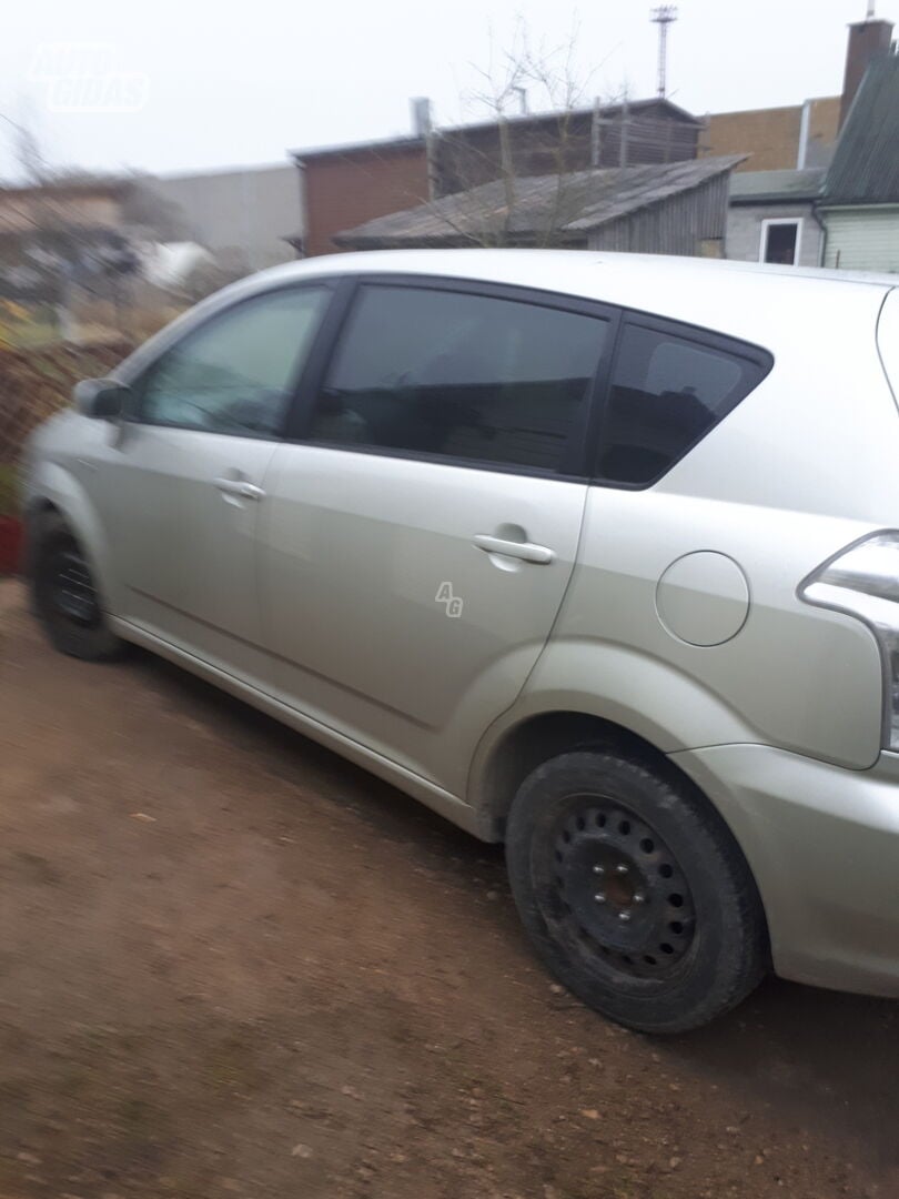 Toyota Corolla Verso 2005 y Van