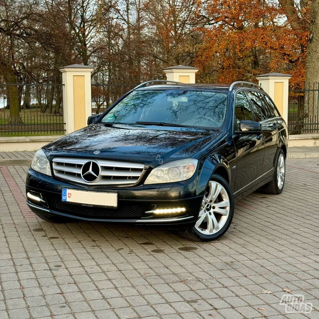 Mercedes-Benz C 200 2010 m Universalas