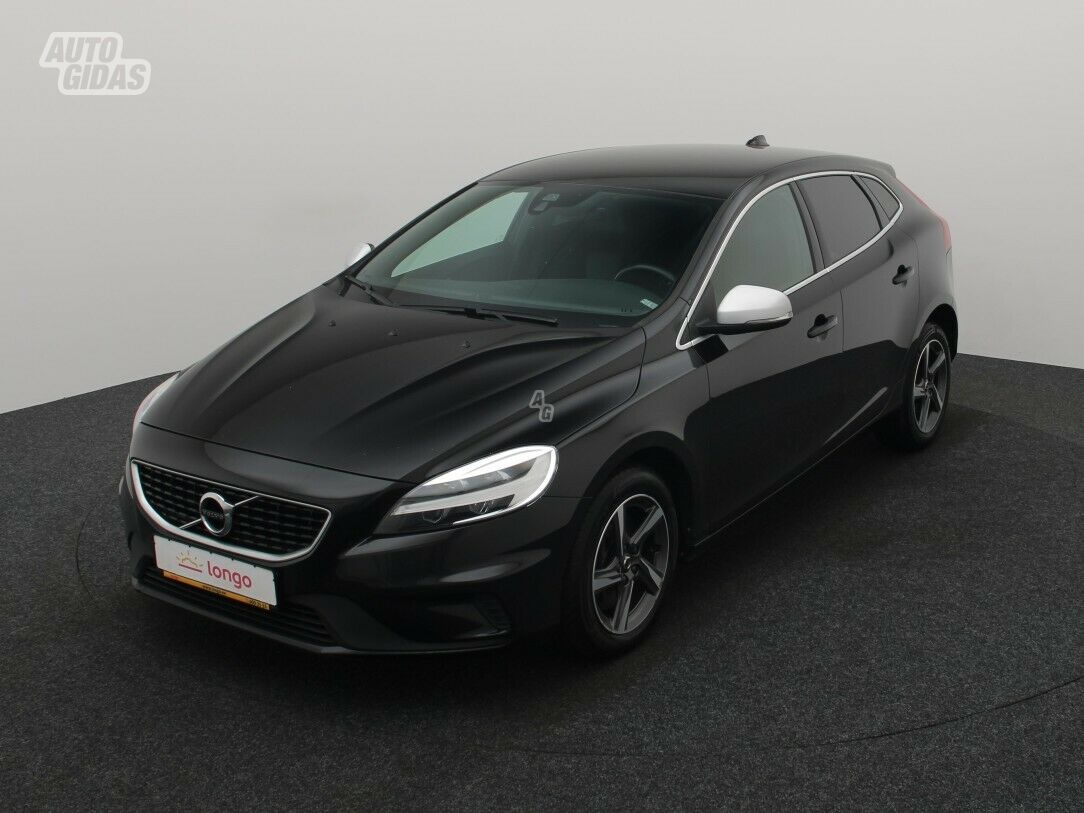 Volvo V40 2017 г Хэтчбек