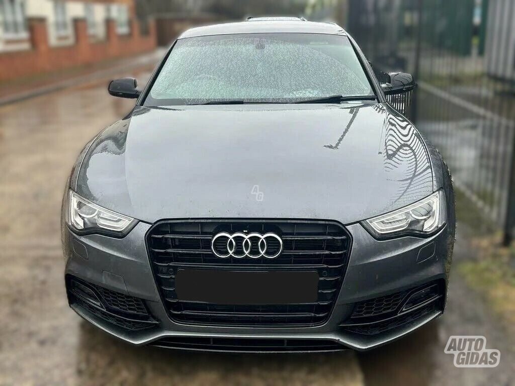 Audi A5 8T COUPE S-Line 2012 y parts