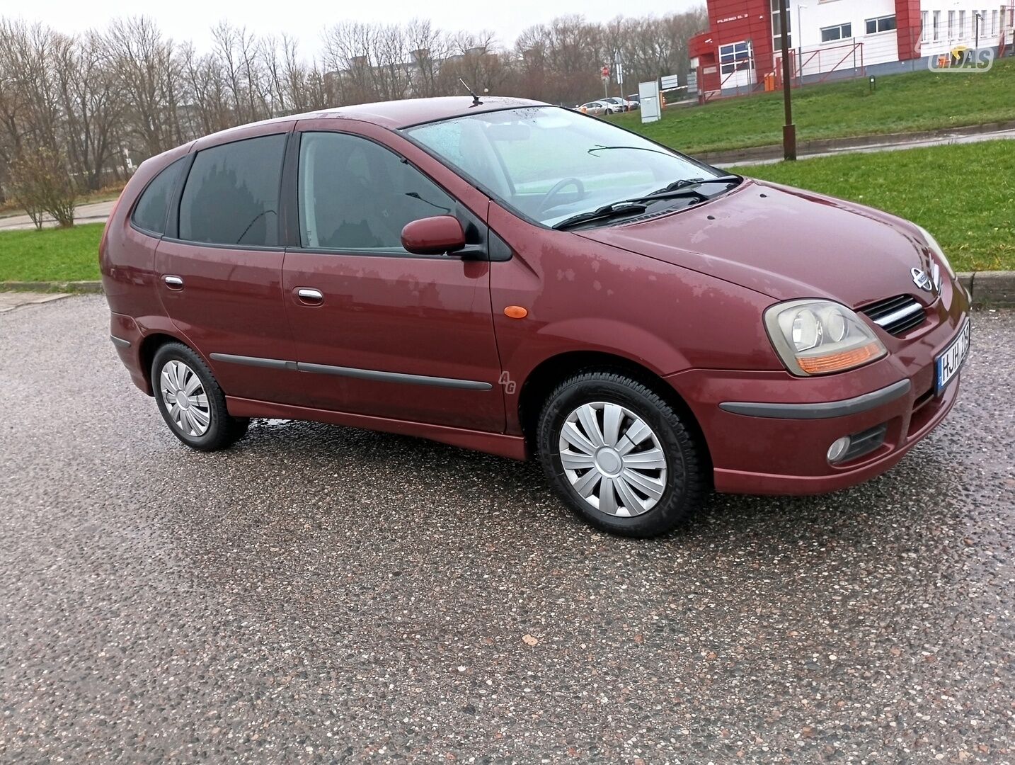 Nissan Almera Tino 2003 m Hečbekas