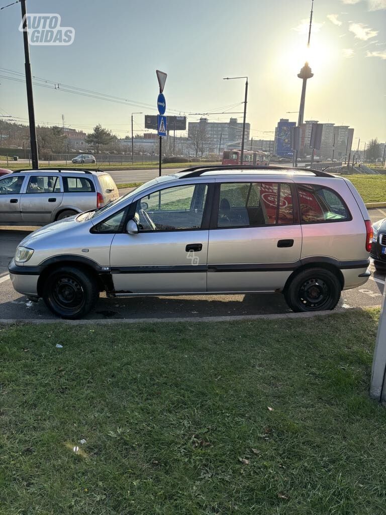 Opel Zafira 2002 y Van