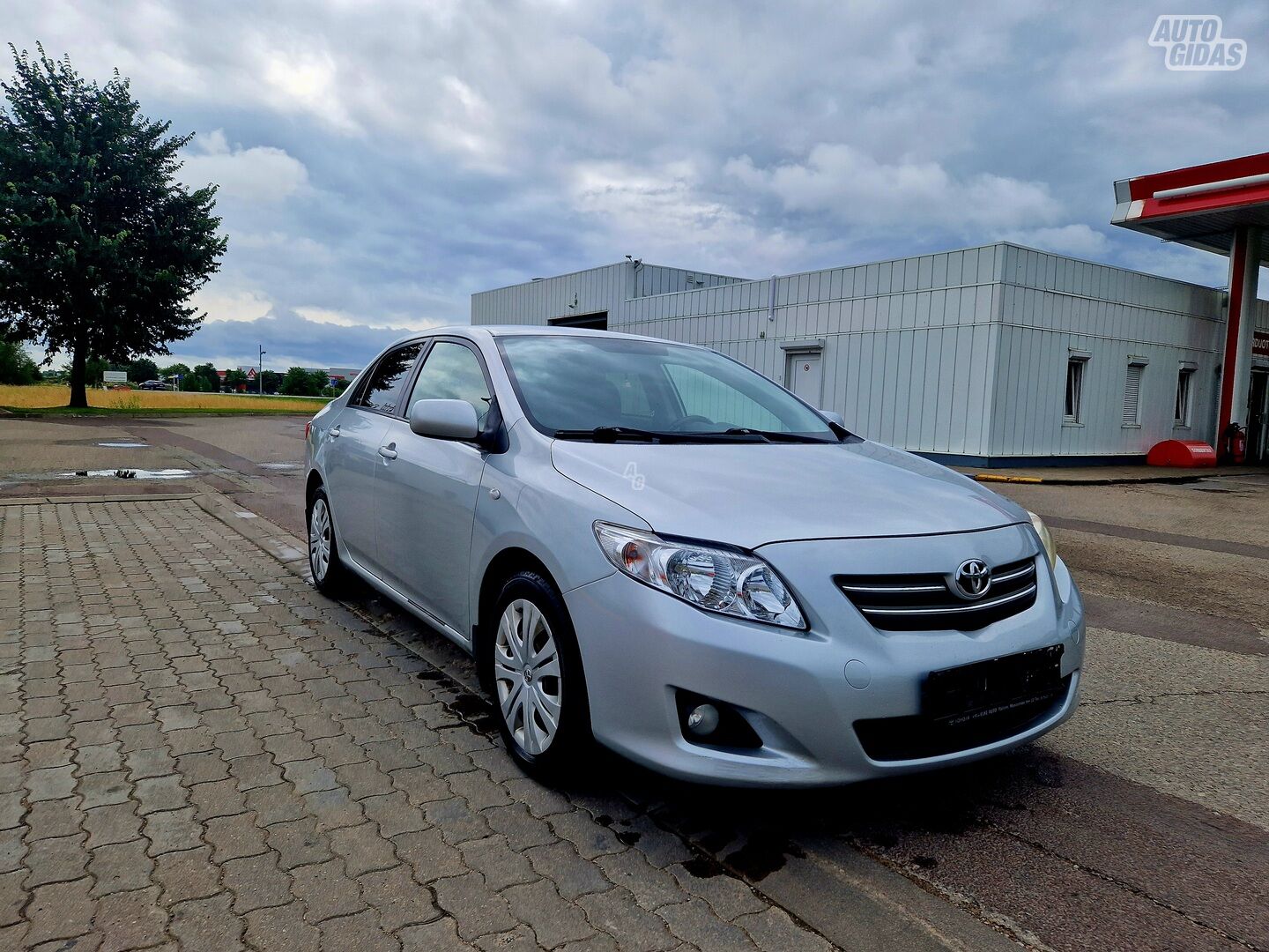 Toyota Corolla 2010 y Sedan