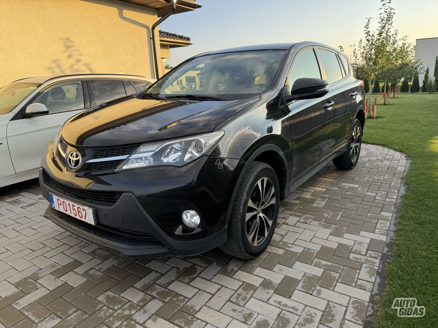 Toyota RAV4 2014 y Off-road / Crossover