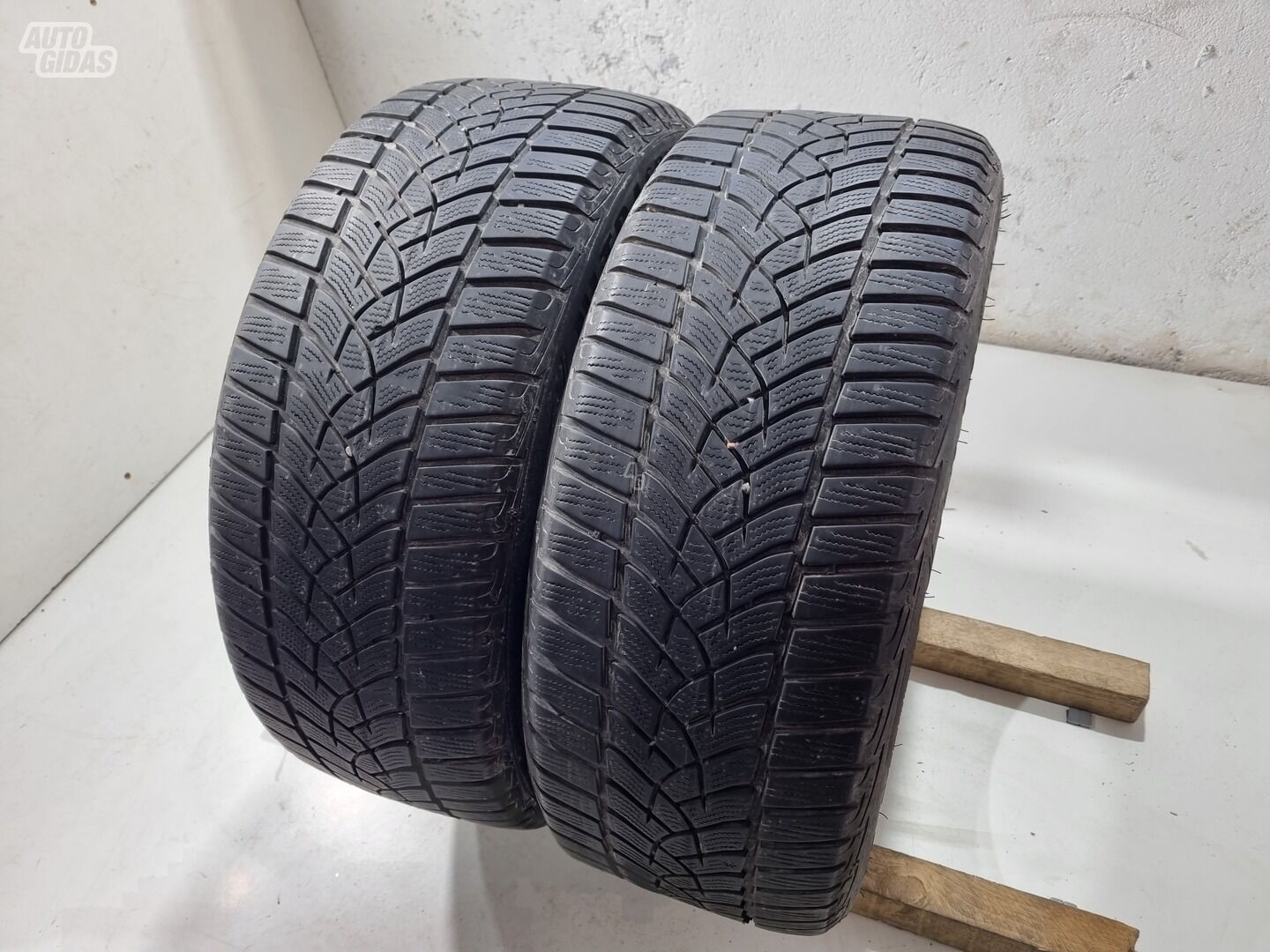 Goodyear 5mm R18 winter tyres passanger car