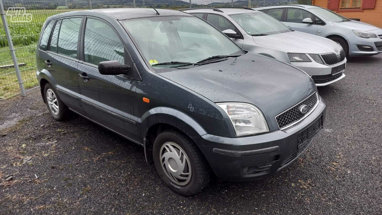 Ford Fusion 2003 y Van