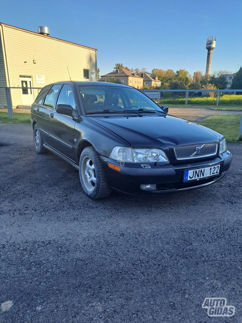 Volvo V40 2002 m Universalas