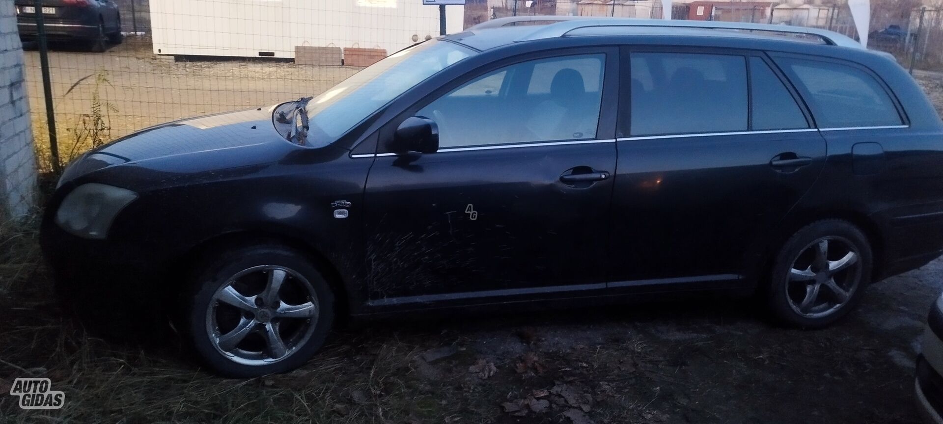 Toyota Avensis 2005 y Wagon