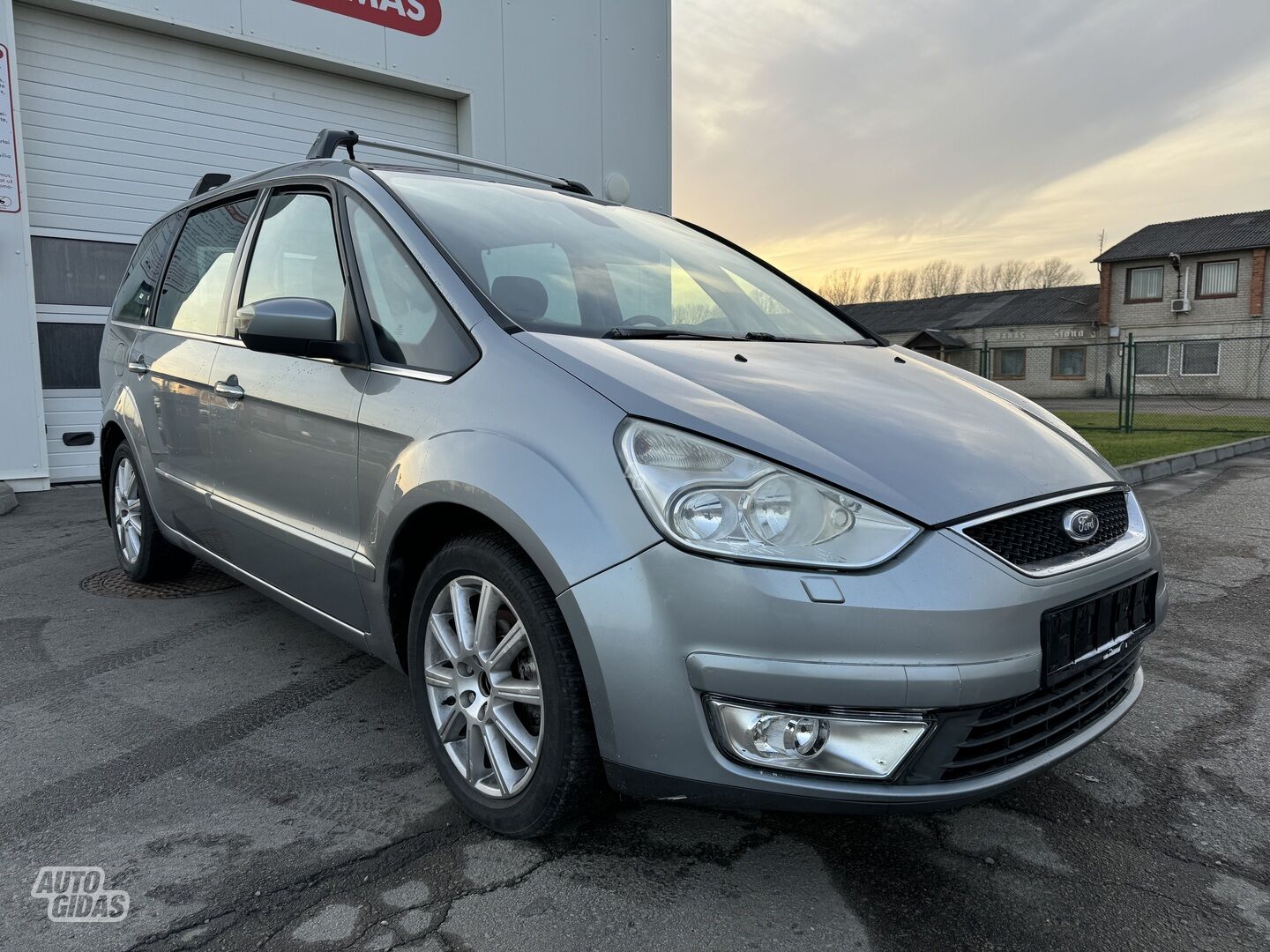 Ford Galaxy 2009 y Van