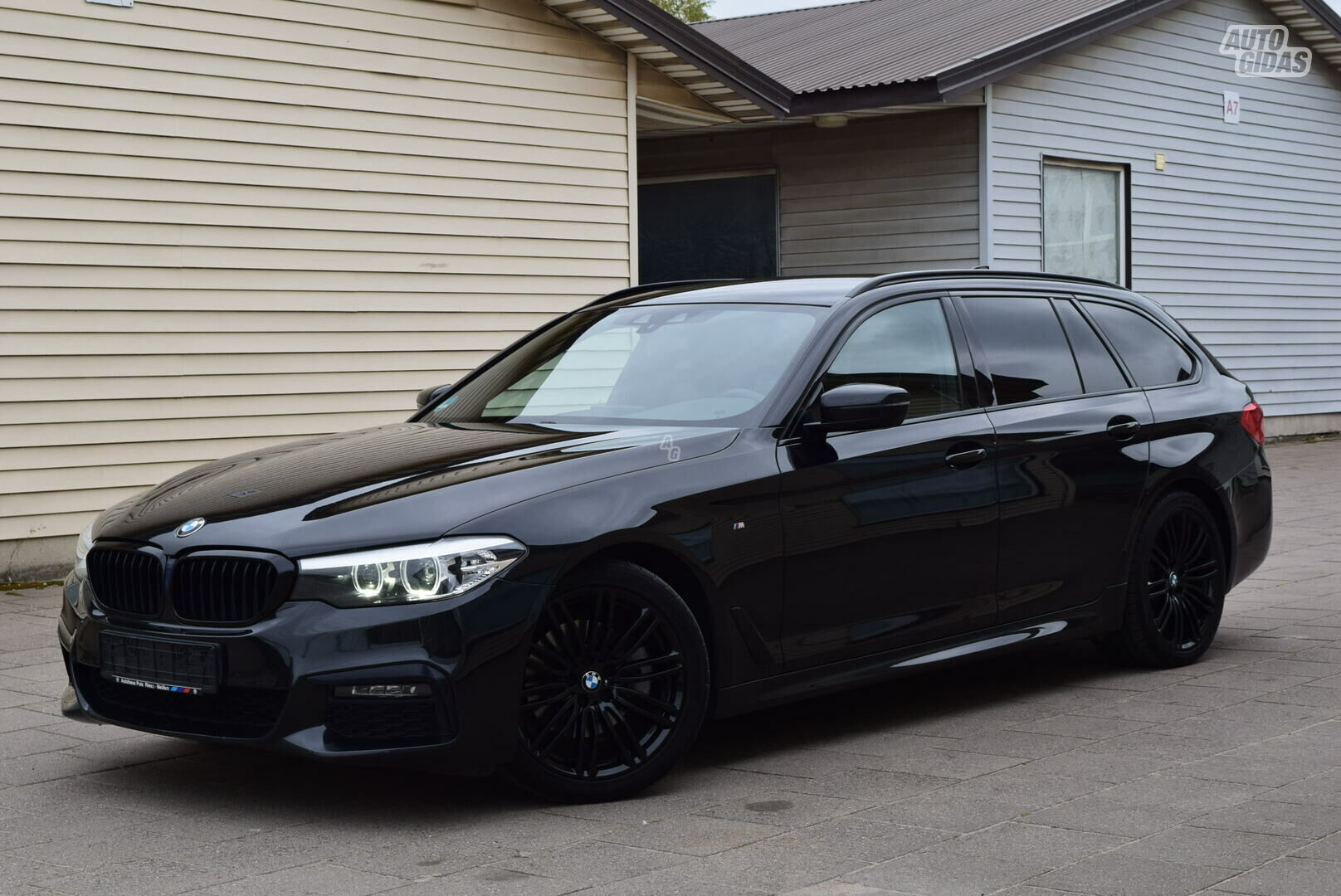 Bmw 520 G31 2019 y