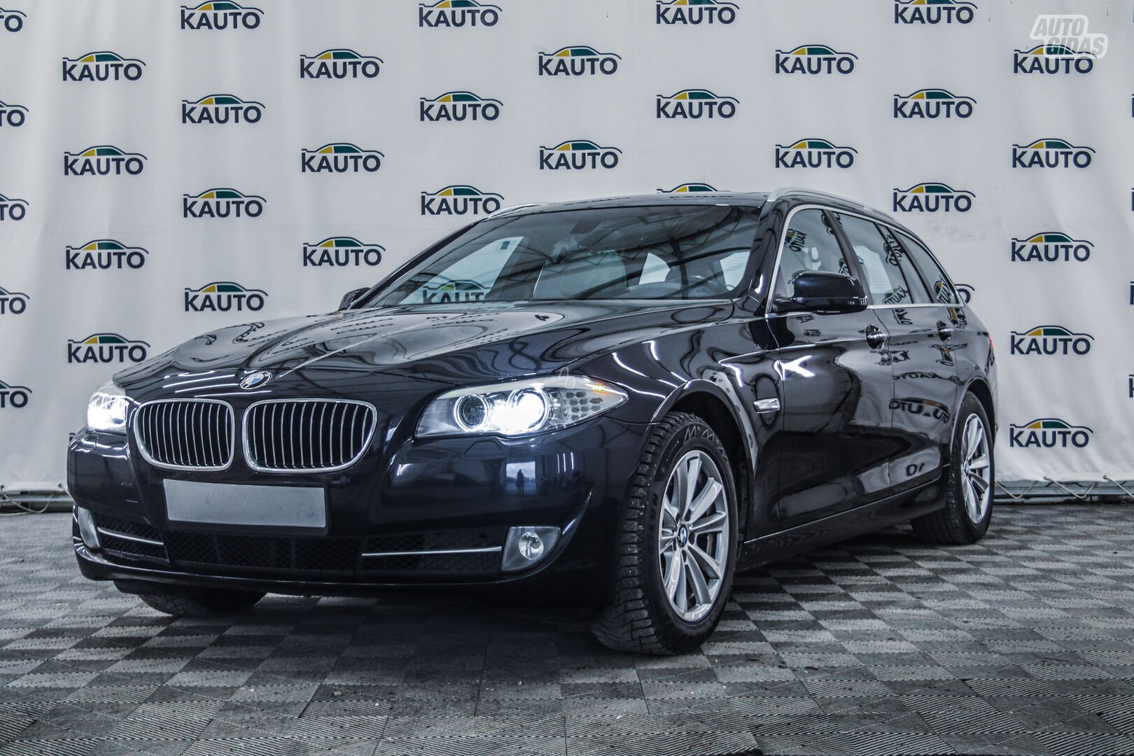 Bmw 520 2013 m Universalas