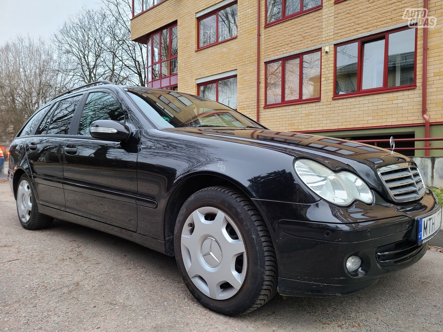 Mercedes-Benz C 220 2007 m Universalas