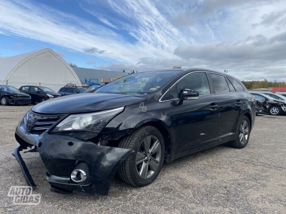 Toyota Avensis 2014 y Wagon