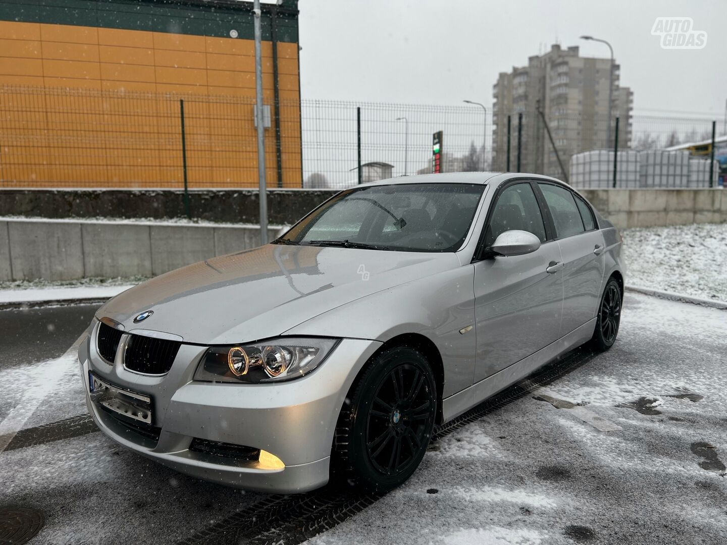 Bmw 320 2005 m Sedanas