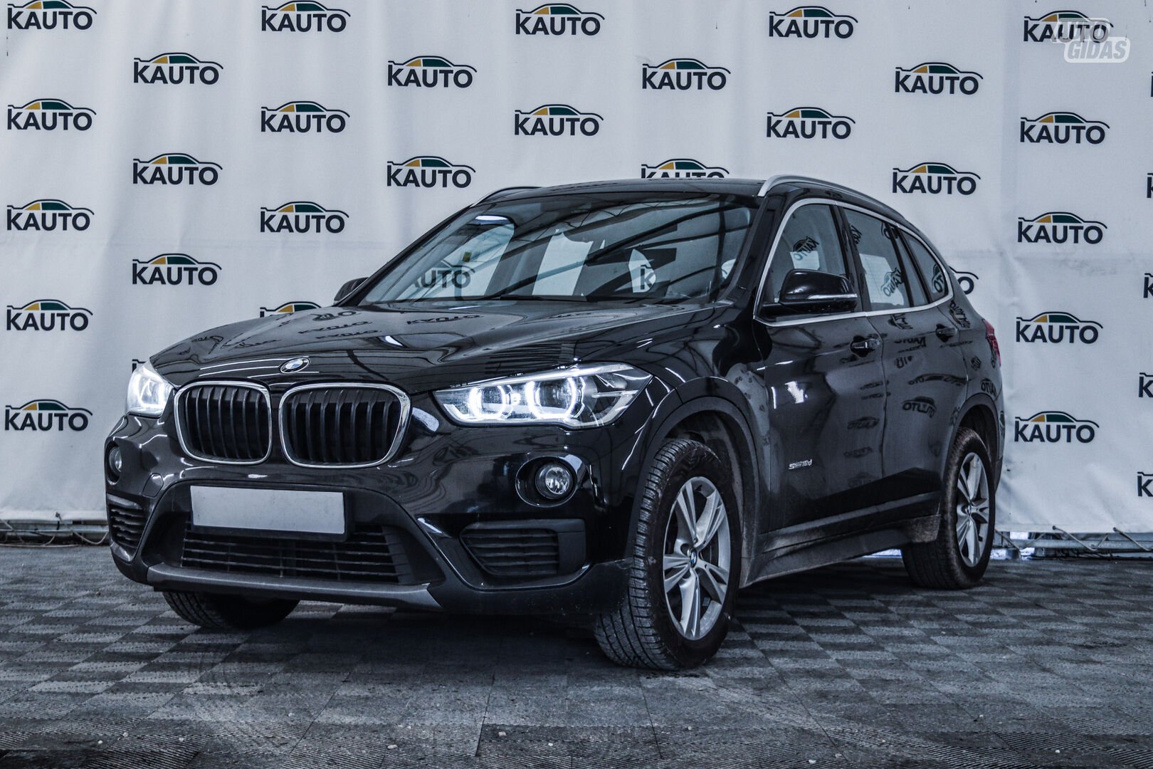 Bmw X1 2016 y Off-road / Crossover