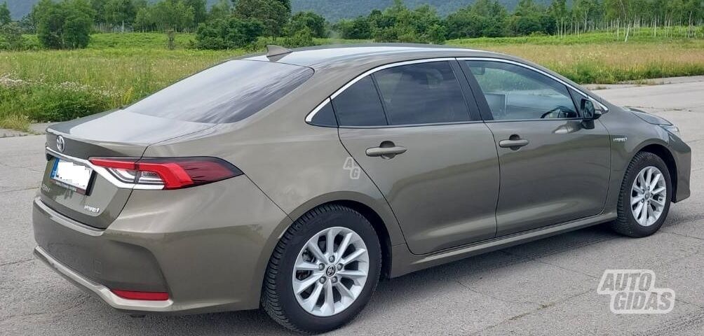 Toyota Corolla 2021 y Sedan