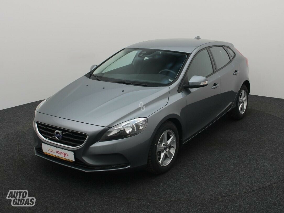 Volvo V40 2015 г Хэтчбек