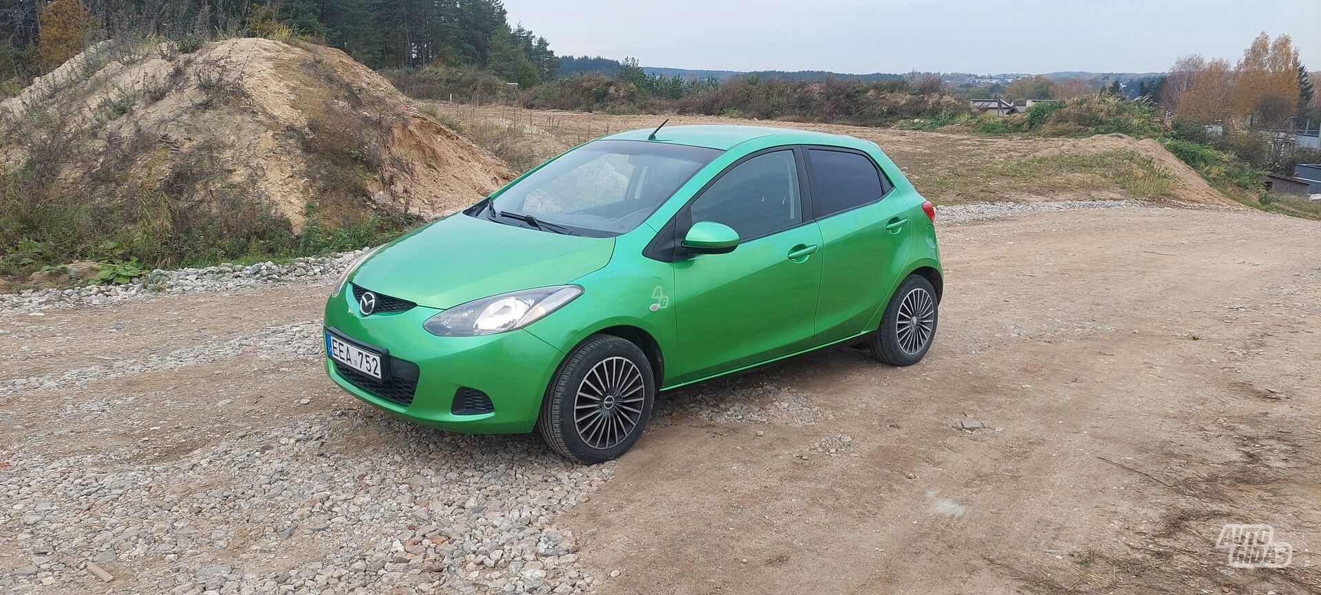 Mazda 2 II 2008 y