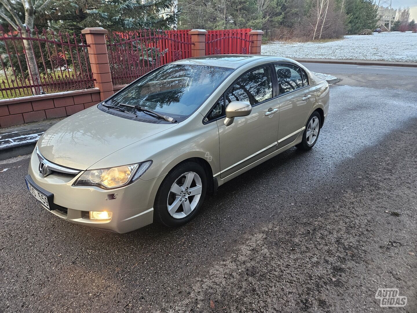 Honda Civic 2008 г Седан