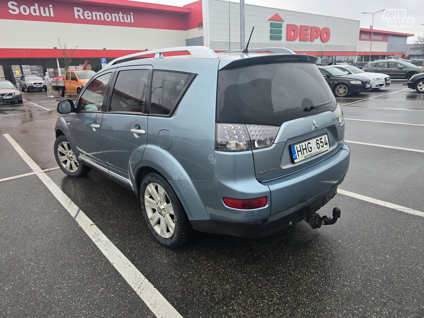 Mitsubishi Outlander 2010 y Off-road / Crossover