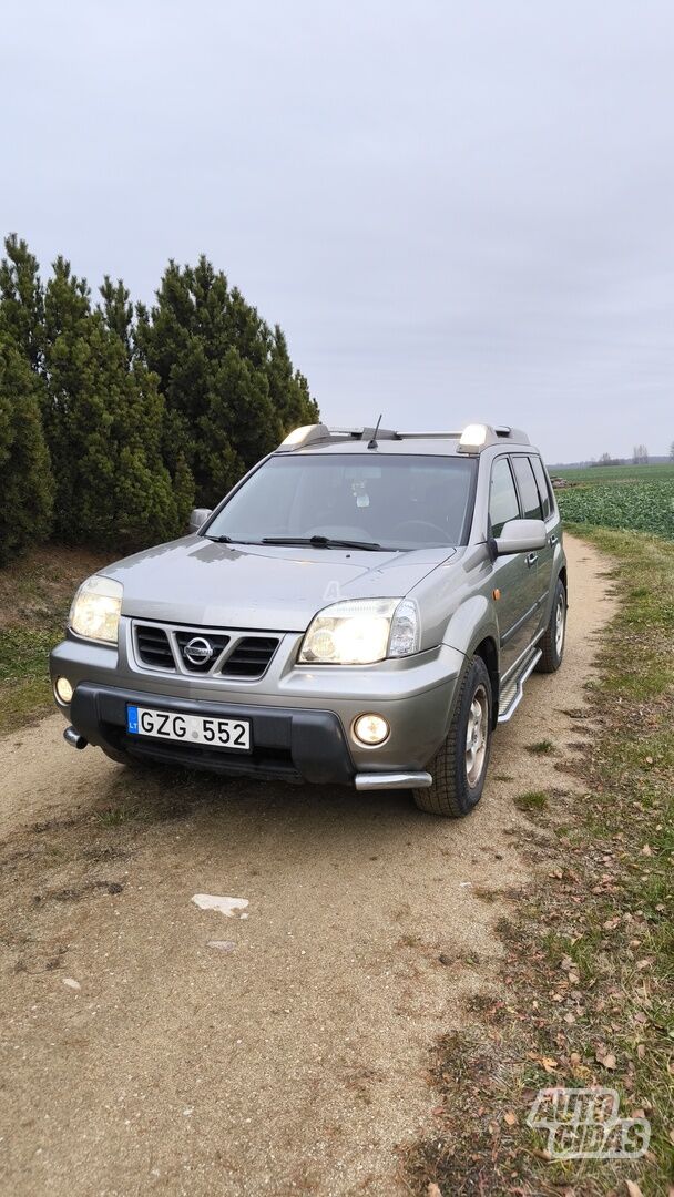 Nissan X-Trail 2003 y Off-road / Crossover