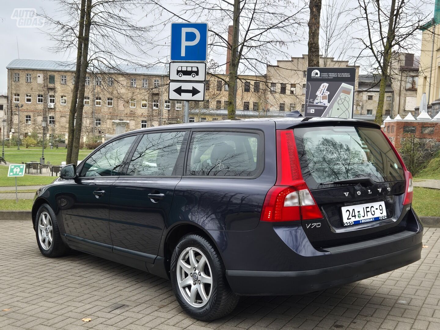 Volvo V70 2009 y Wagon