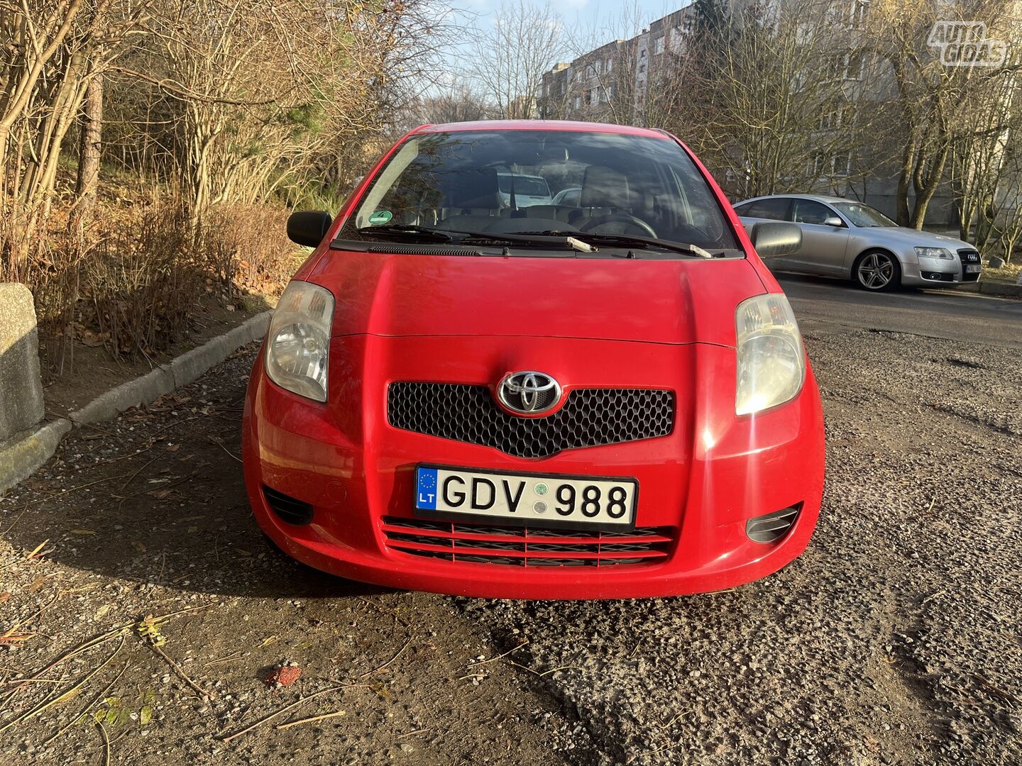 Toyota Yaris II 2007 г