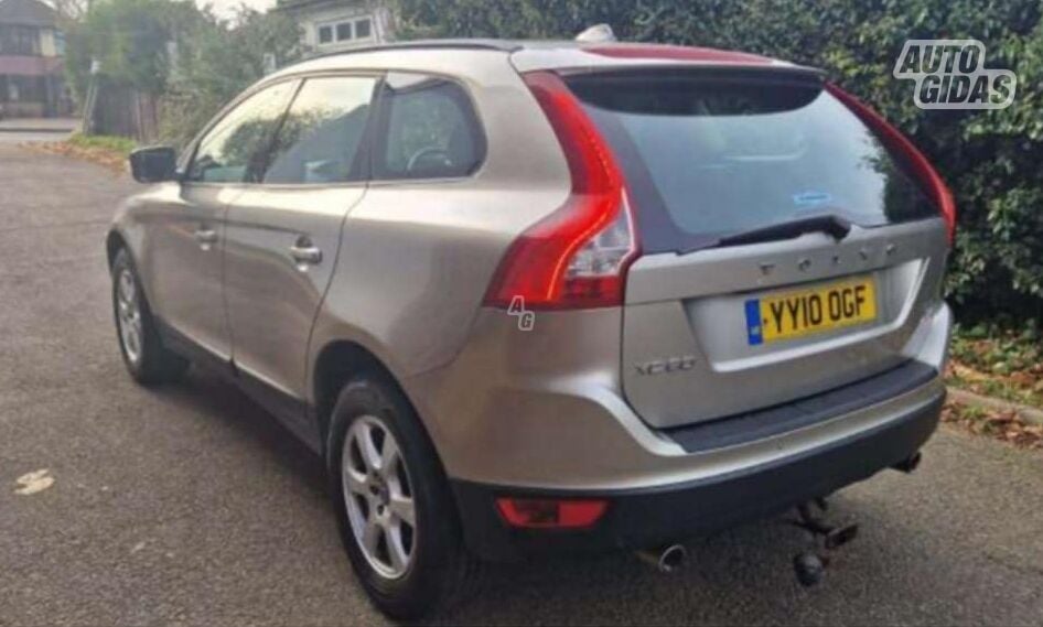 Volvo XC60 2010 y Off-road / Crossover