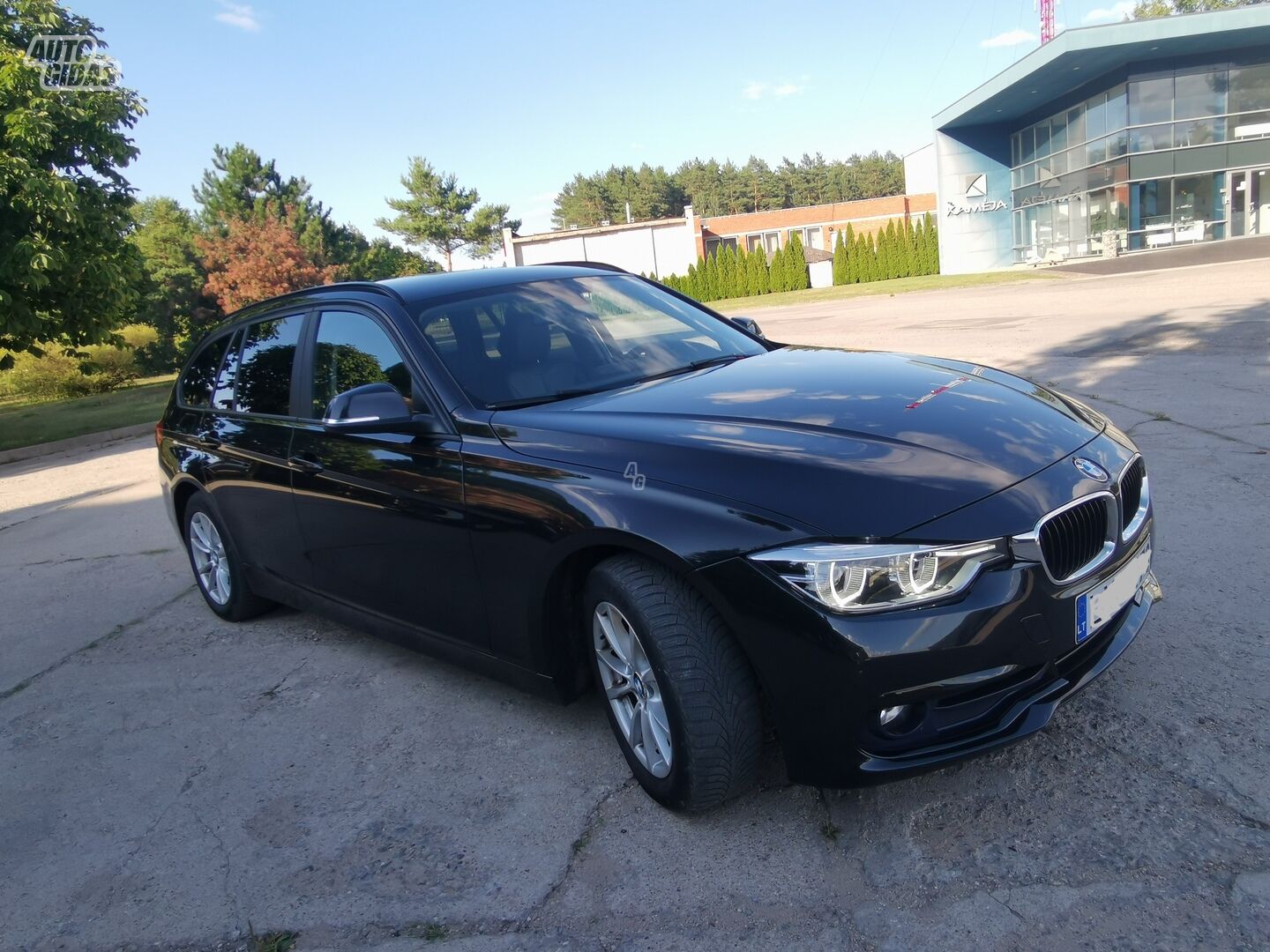 Bmw 318 2015 г Седан