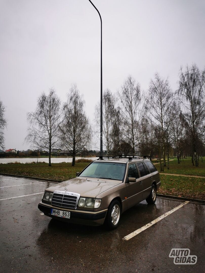 Mercedes-Benz E 250 1991 г Универсал