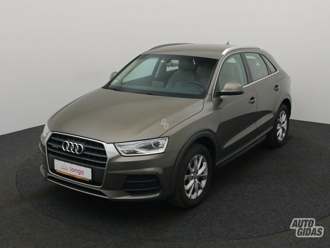 Audi Q3 2015 y Off-road / Crossover