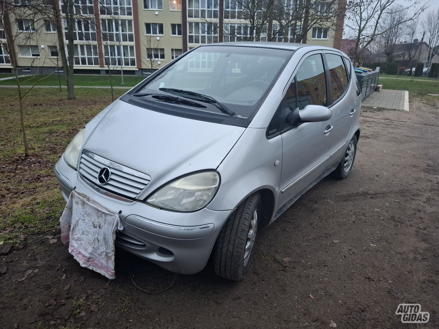 Mercedes-Benz A 170 8152 2001 y parts