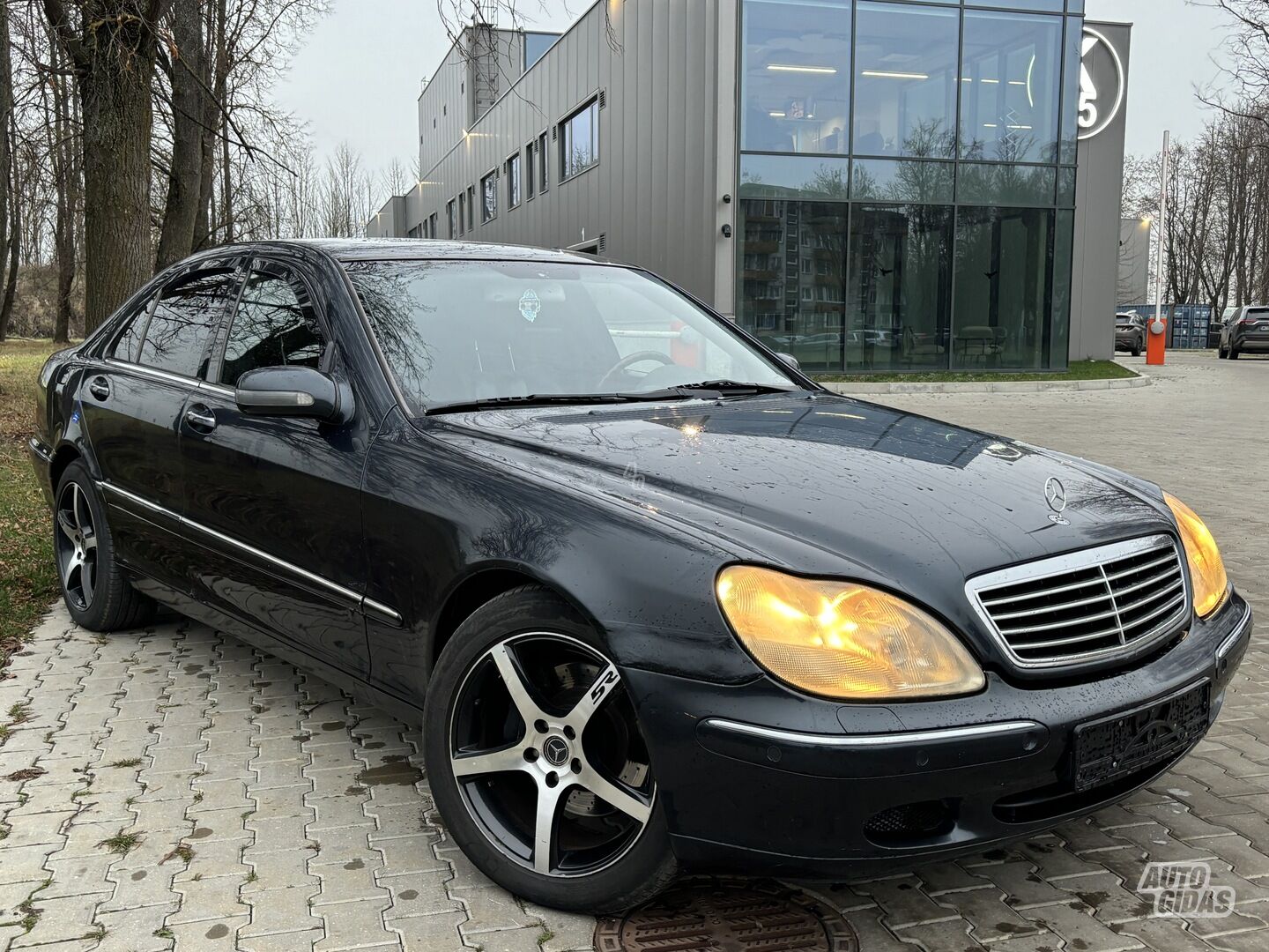 Mercedes-Benz S 320 W220 2000 m